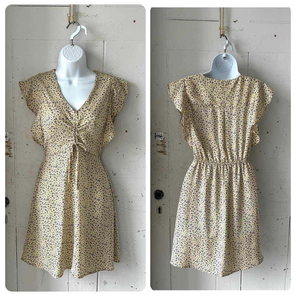 Monteau Light Yellow & Blue Ditsy Floral Flutter Sleeve Mini Dress